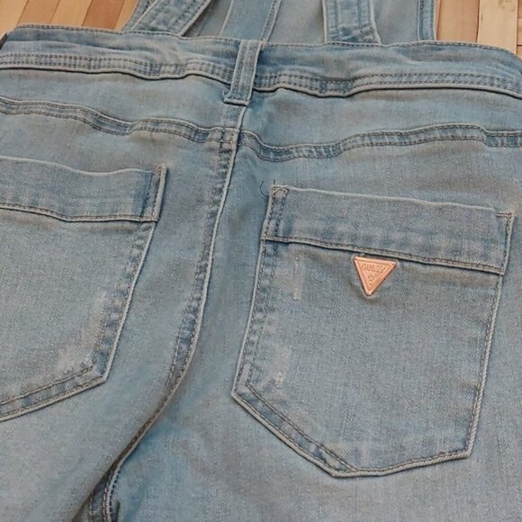 Guess bib overall distressed jeans - Picture 6 of 8
